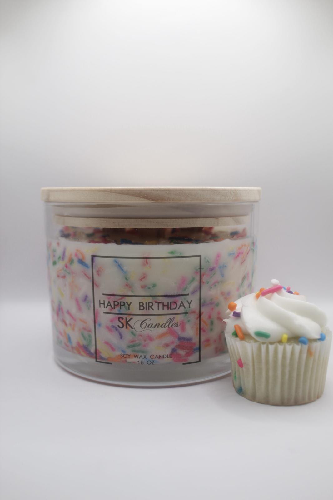 Velas de cera de soja con diseños de pastel de cumpleaños | 100 % veganas