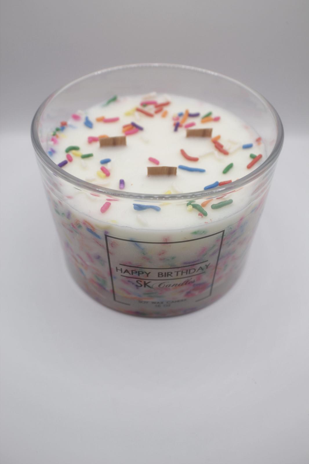 Velas de cera de soja con diseños de pastel de cumpleaños | 100 % veganas