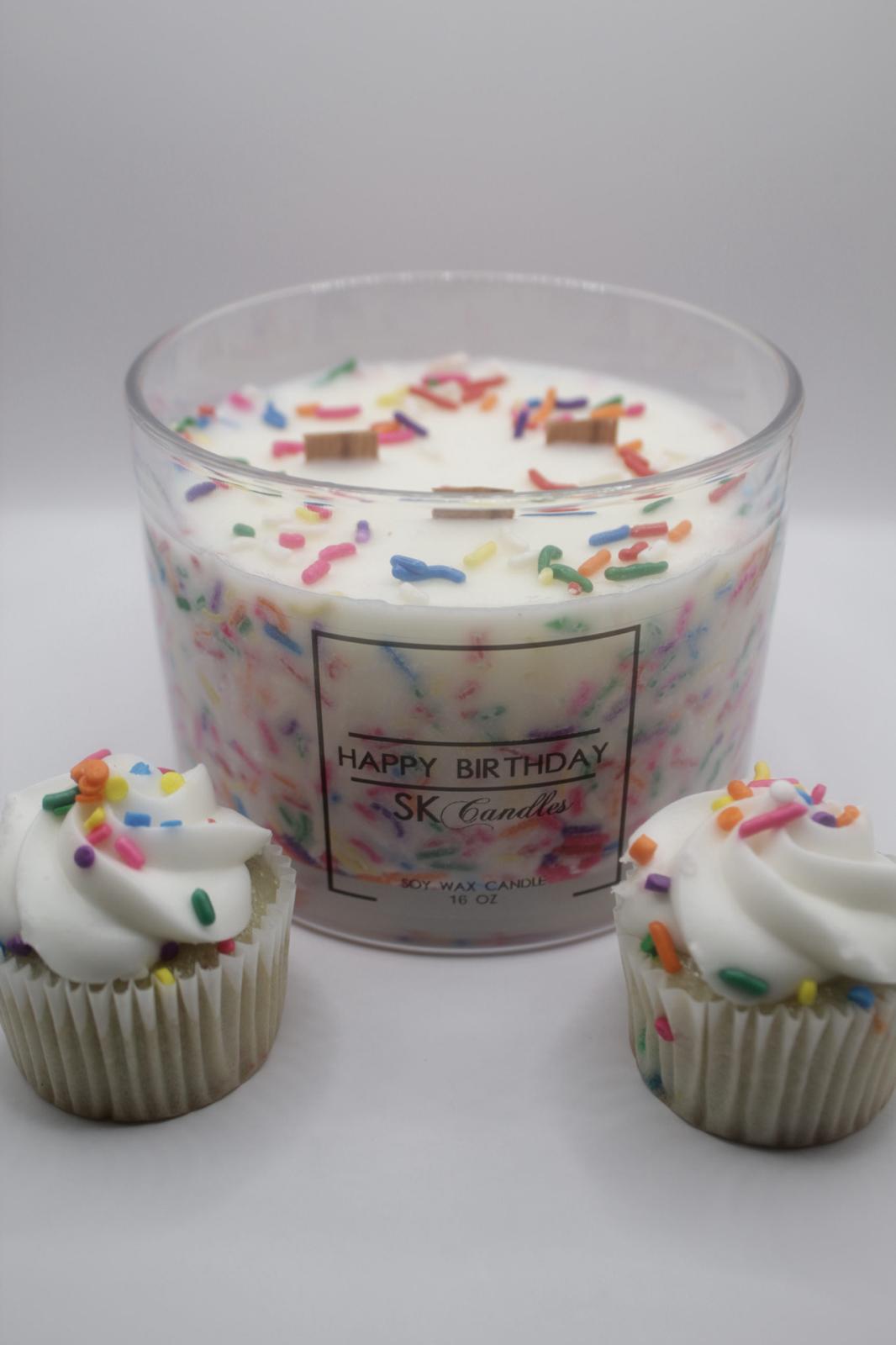 Velas de cera de soja con diseños de pastel de cumpleaños | 100 % veganas